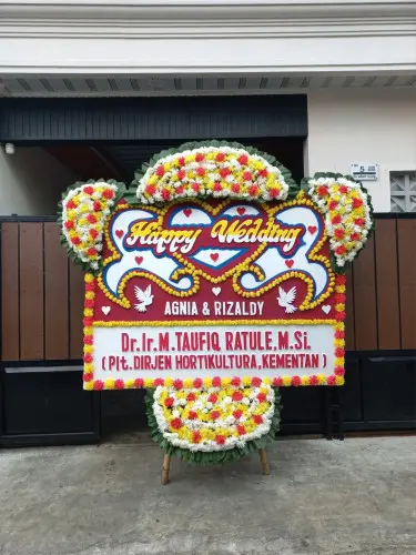 Papan Bunga Pernikahan lamper lor